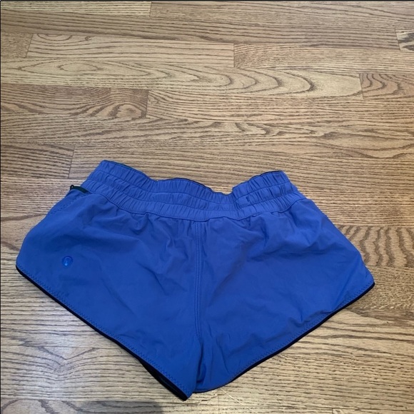 Lululemon beach shorts - Picture 4 of 5